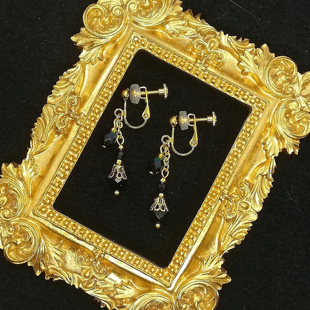 送料込=オニキス☆イヤリング(ピアスに変更可)