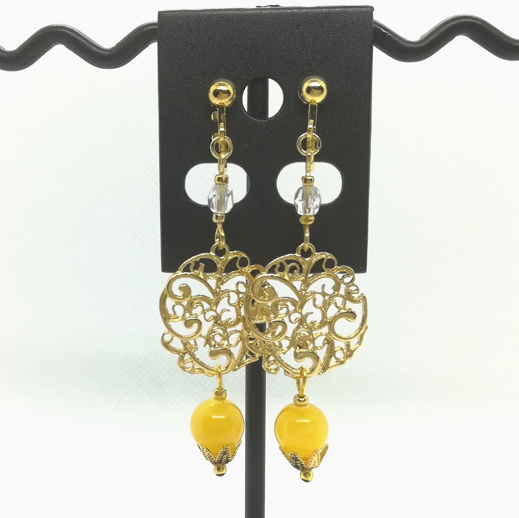 送料込=黄色の天然石☆イヤリング(ピアスに変更可)