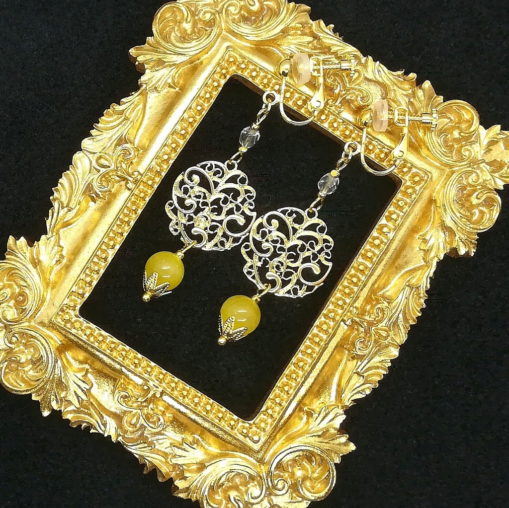 送料込=黄色の天然石☆イヤリング(ピアスに変更可)