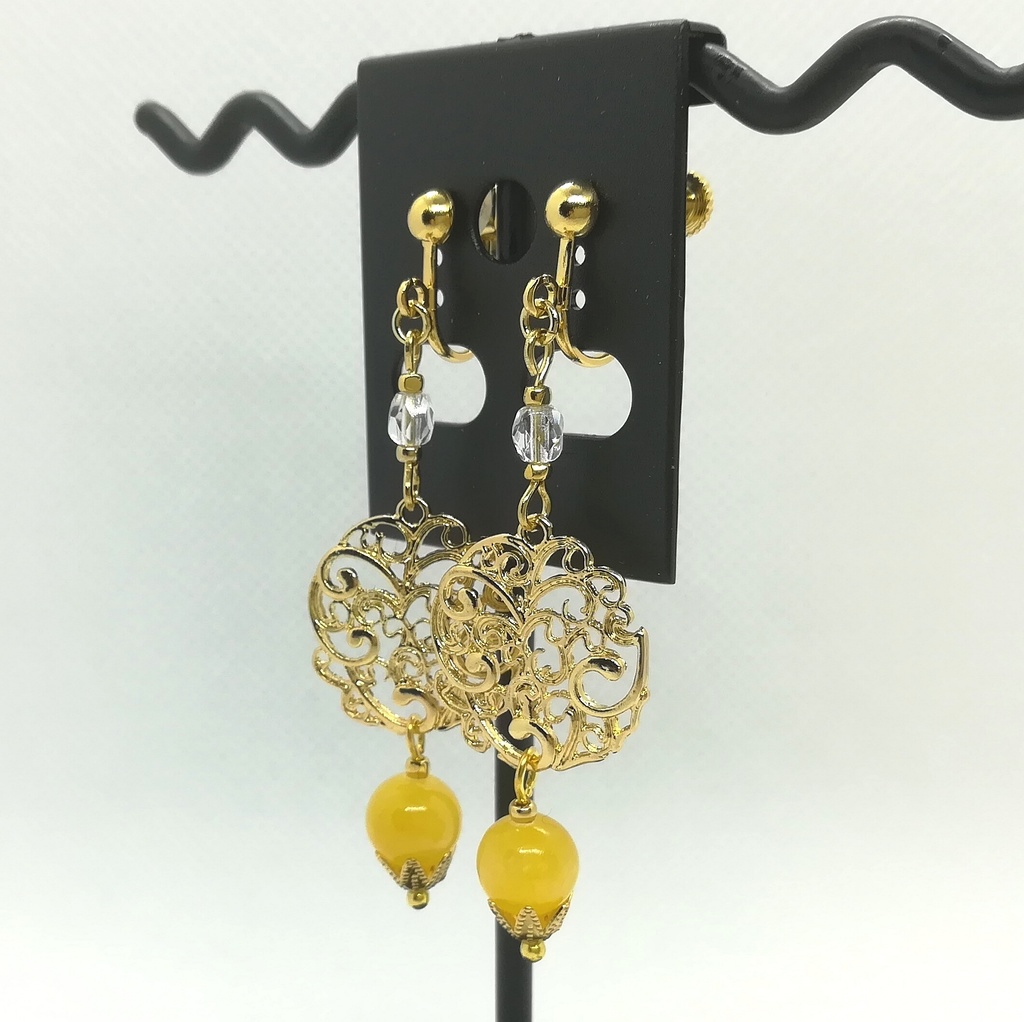 送料込=黄色の天然石☆イヤリング(ピアスに変更可)