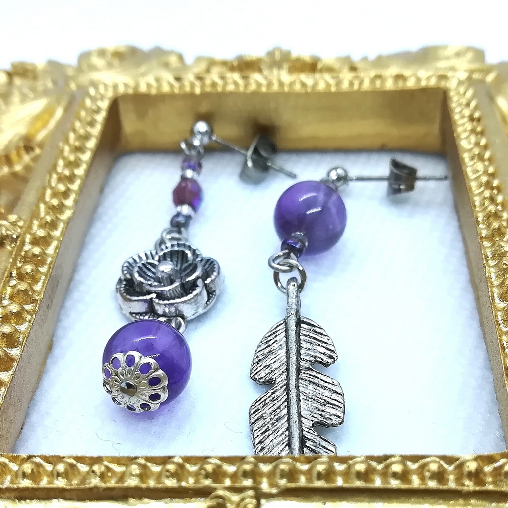 送料込=アメジスト☆チタンポスト☆アシンメトリーピアス