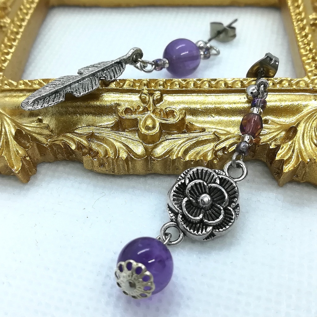 送料込=アメジスト☆チタンポスト☆アシンメトリーピアス