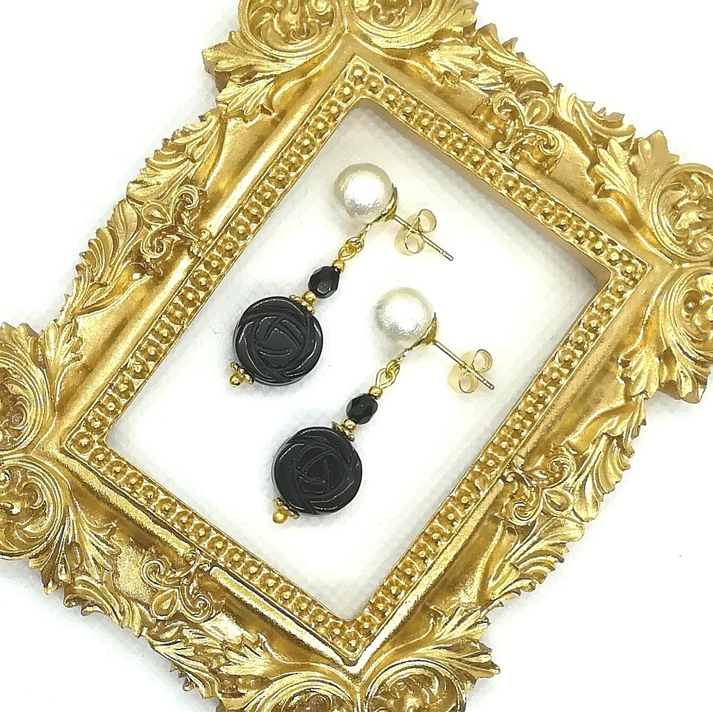 送料込=オニキス薔薇&コットンパール☆ピアス