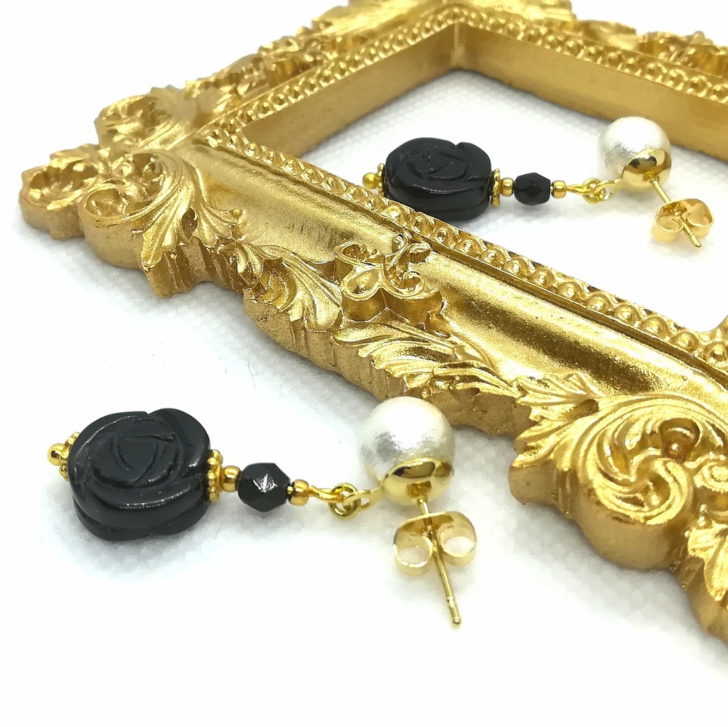 送料込=オニキス薔薇&コットンパール☆ピアス