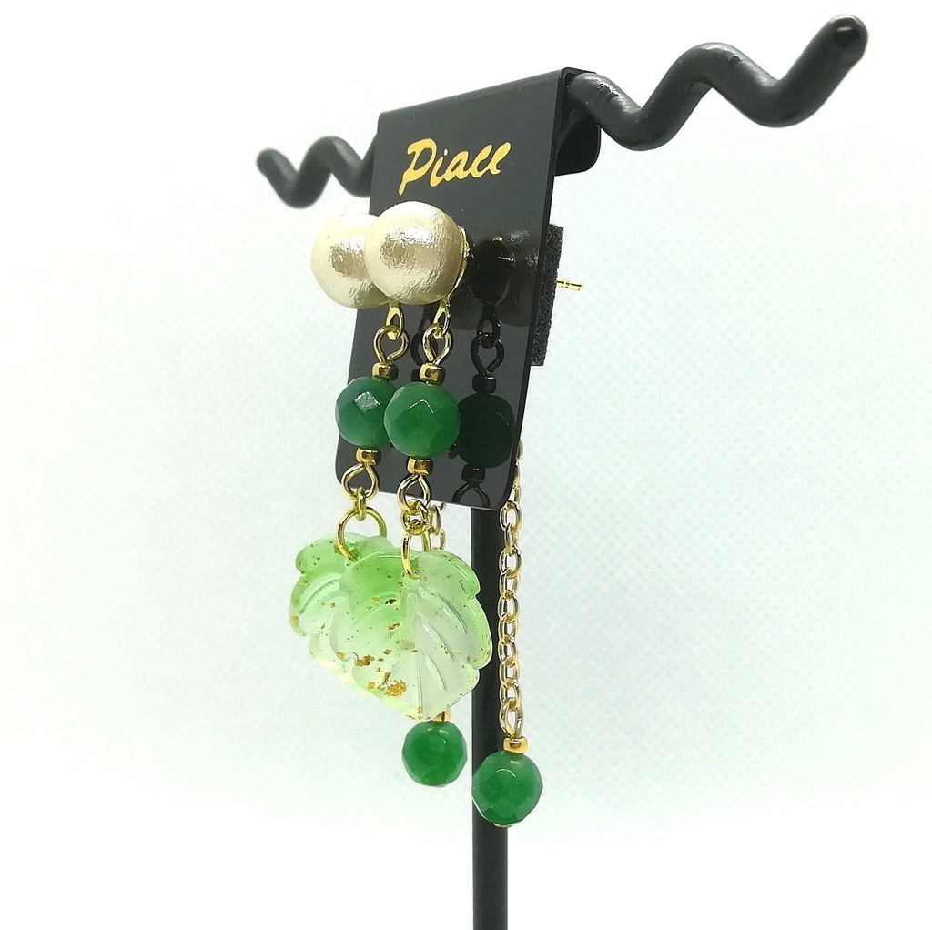 送料込=緑の天然石&コットンパール☆ピアス