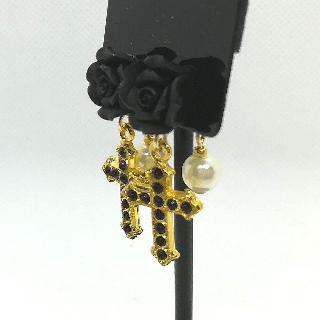 送料込=黒薔薇&クロス☆ピアス