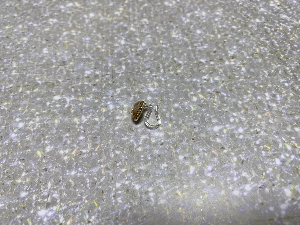 【ツイステ】サバナクロー寮イメージのイヤリング