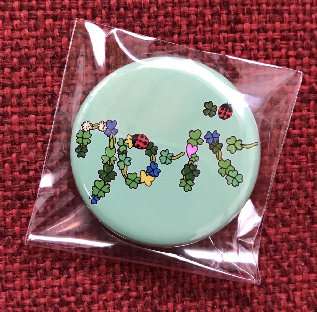 クローバー 缶バッジ (32mm) 薄緑
