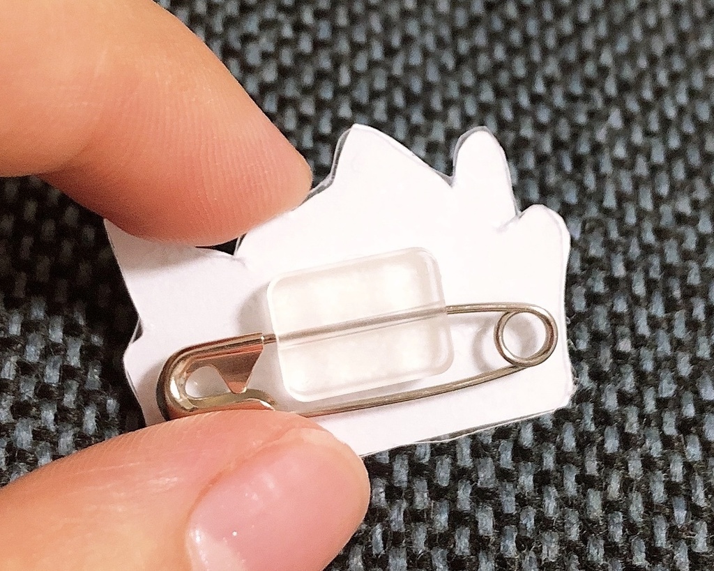 みみみっつうさぎ(パンチ)&大きめの草バッジ