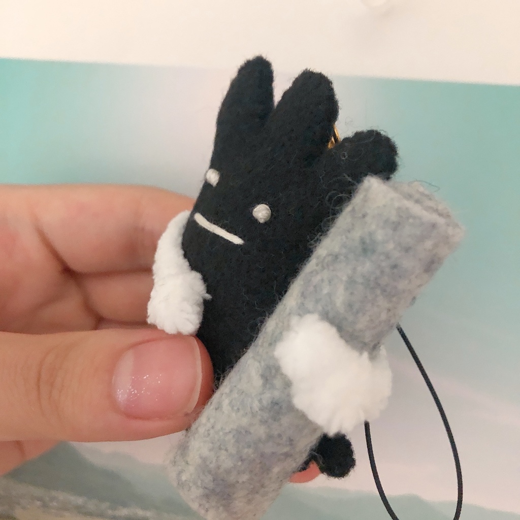 みみみっつうさぎ(パンチ)&大きめの草バッジ