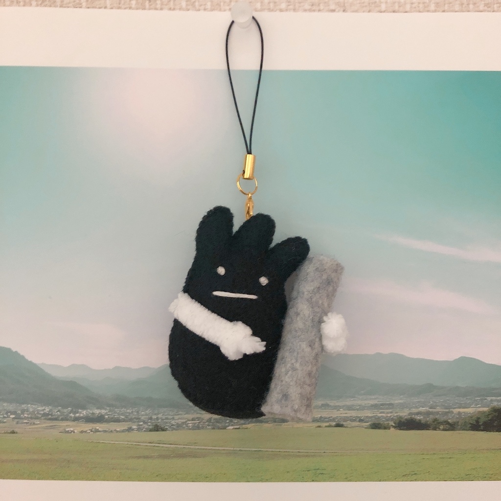 みみみっつうさぎ(パンチ)&大きめの草バッジ