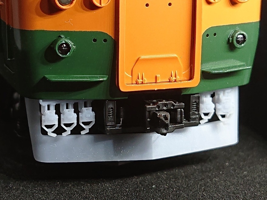 115/113系用 スカート・ジャンパ栓パーツ 1/80(HO)