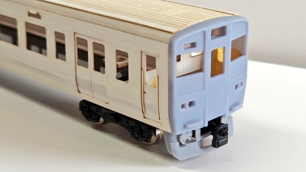 1/80 211・719系前面、スカートパーツ