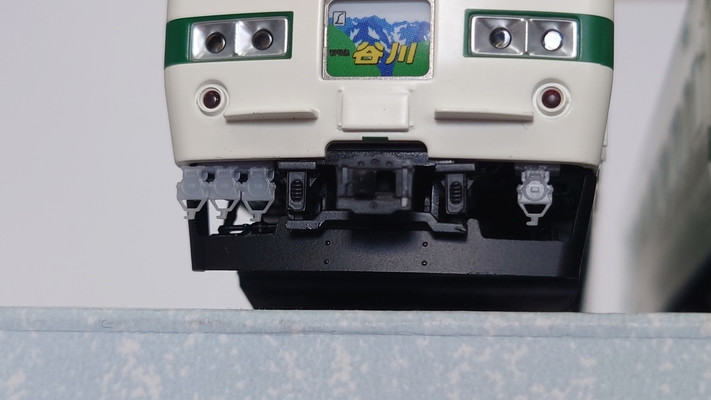 1/80 185系用ジャンパ栓パーツ K017