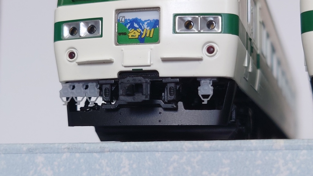 1/80 185系用ジャンパ栓パーツ K017