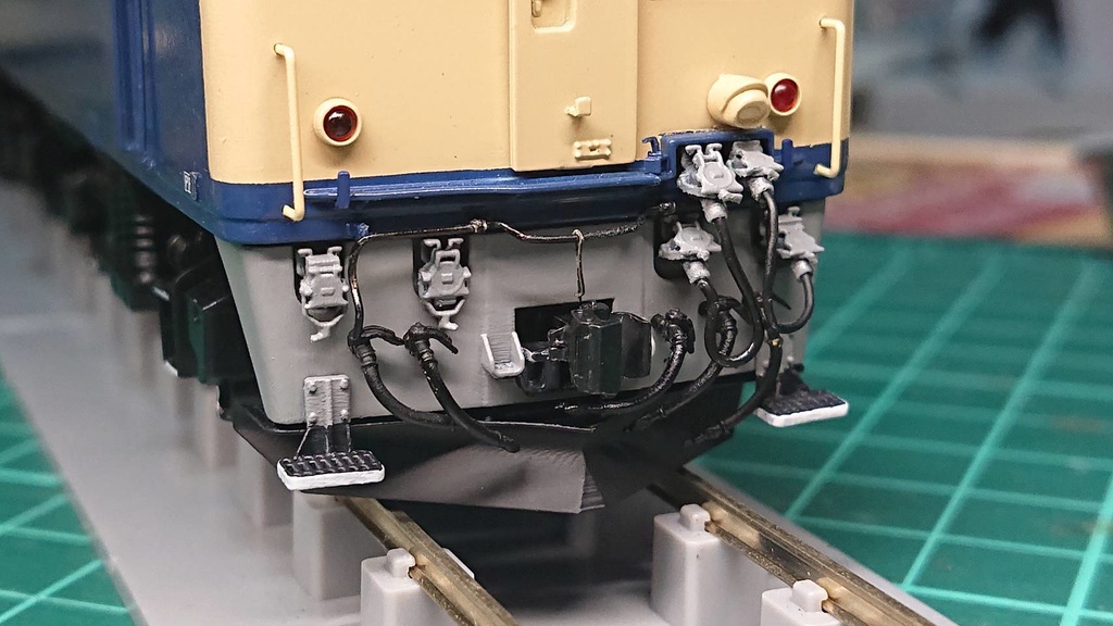 1/80(HO) EF64-1000 スカートセット