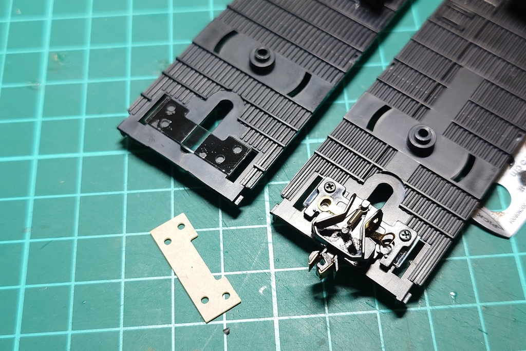 ISカプラー取り付け台座(1/80)
