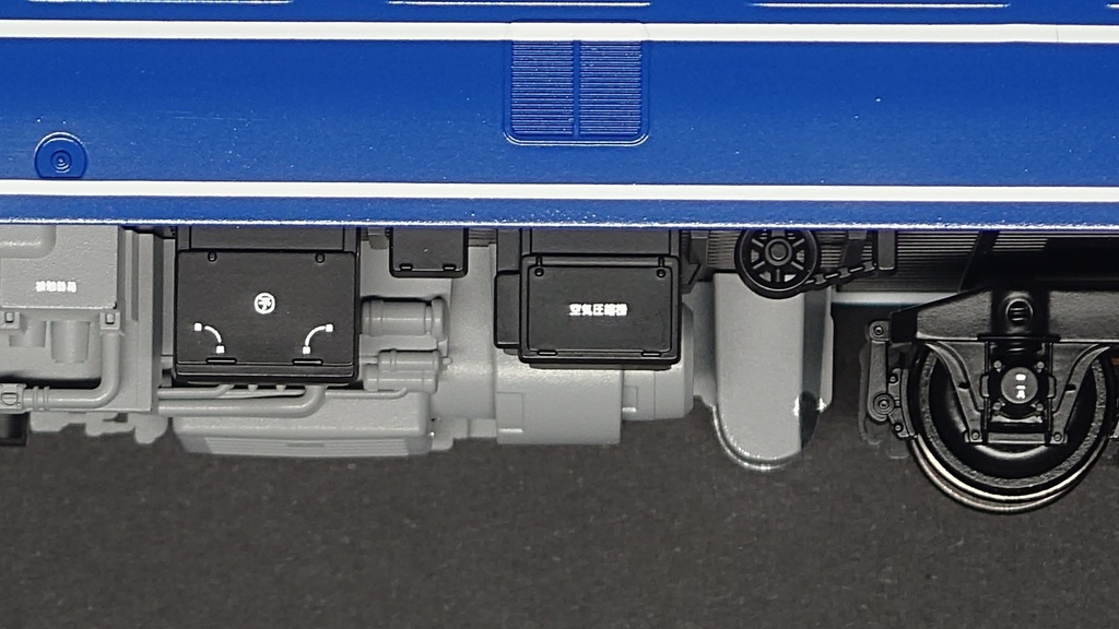 1/80 客車床下機器標記