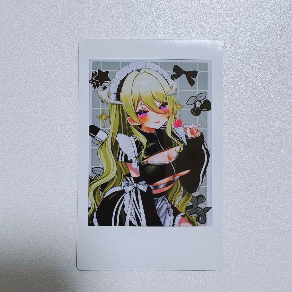 直筆サイン入りチェキ(メイドジャージバージョン)