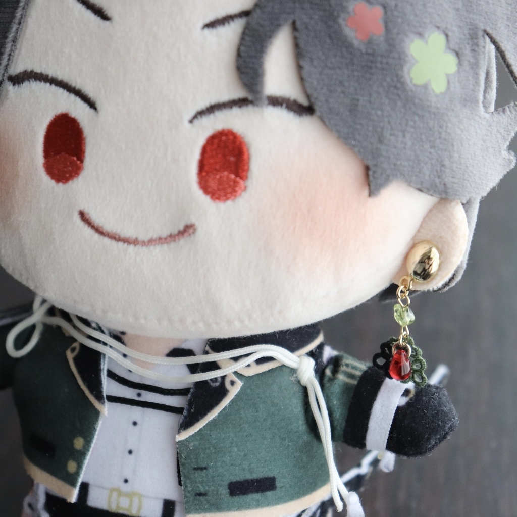 わんぱくと審神者のお揃いアクセサリー(江)