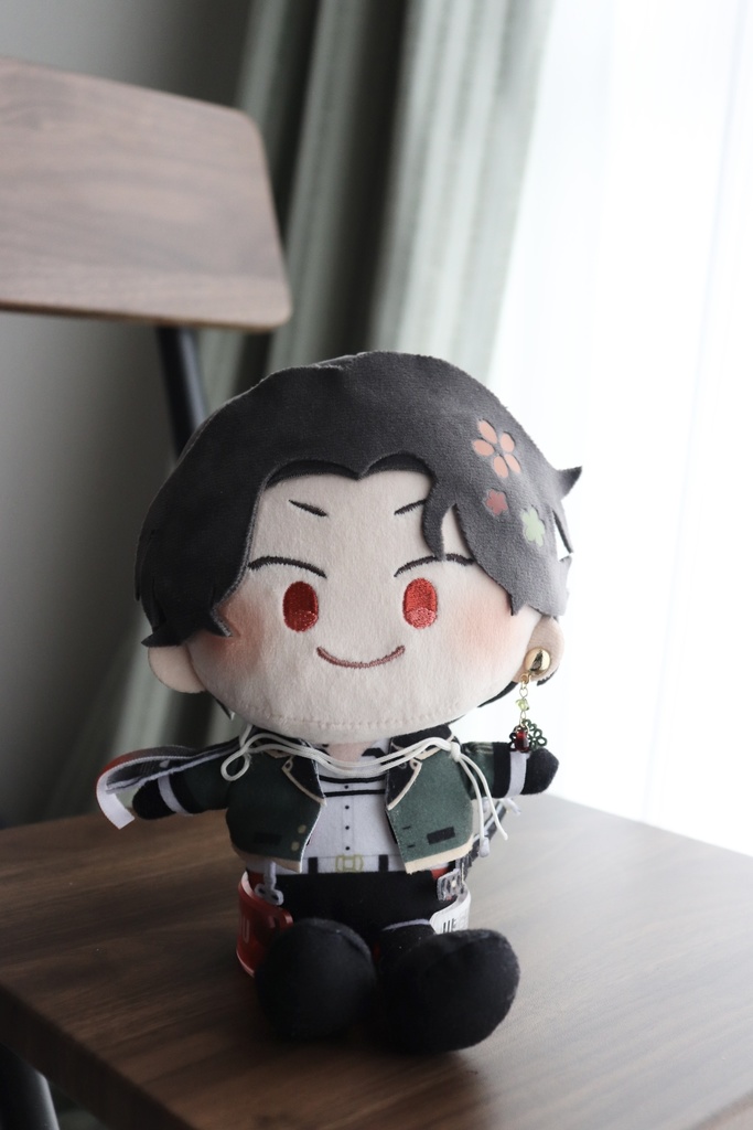 わんぱくと審神者のお揃いアクセサリー(江)