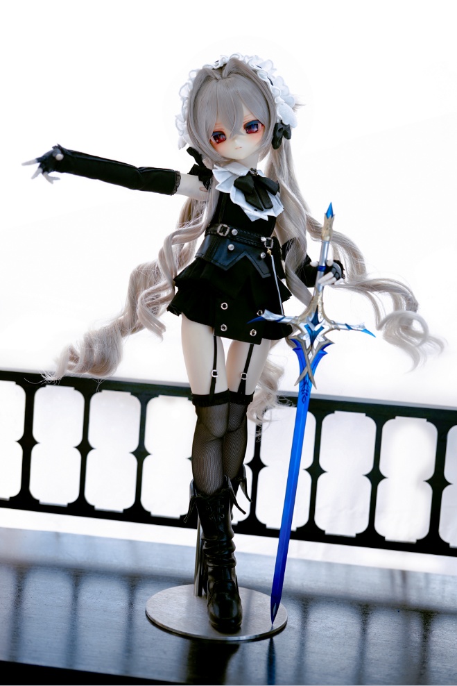 volks製 MDD用ファンタジー系 剣 シルバーブルー