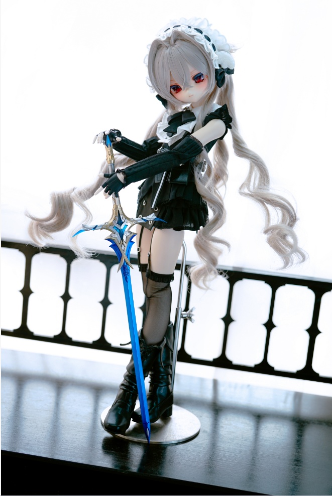 volks製 MDD用ファンタジー系 剣 シルバーブルー