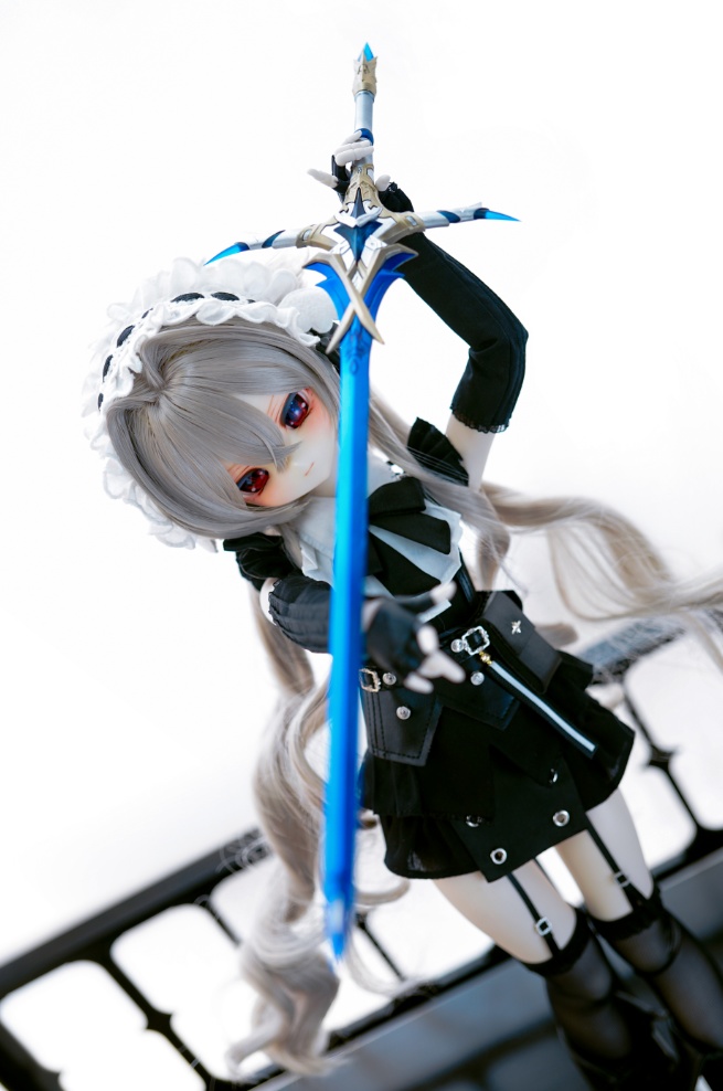 volks製 MDD用ファンタジー系 剣 シルバーブルー