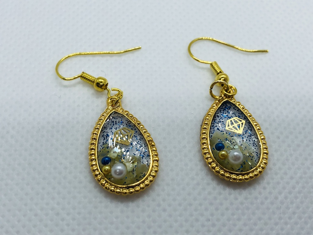 ダイヤのA イメージピアス