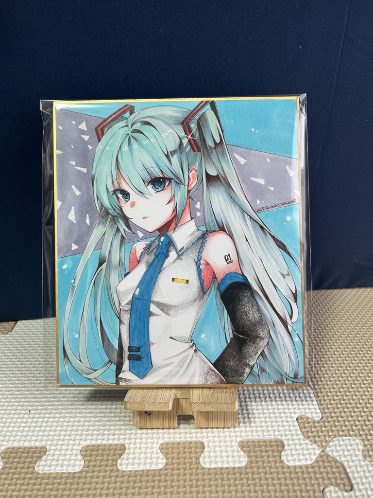 中色紙ミクさん