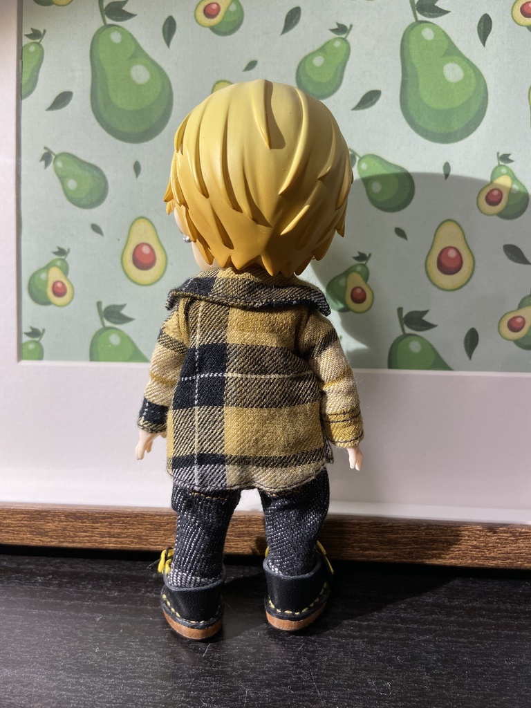 ブラックデニムパンツ