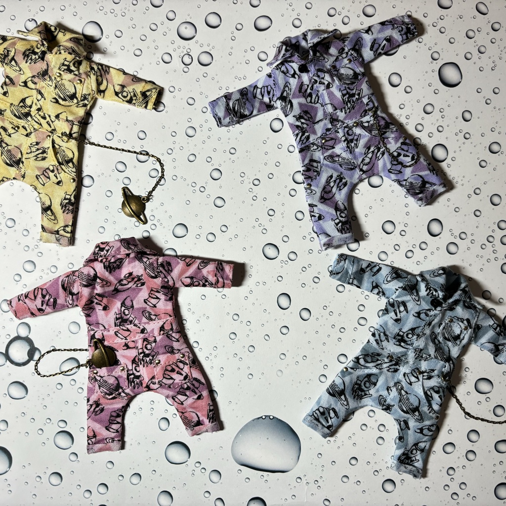 宇宙柄のつなぎ