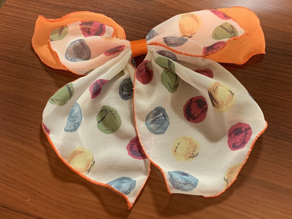 シフォン生地のリボン