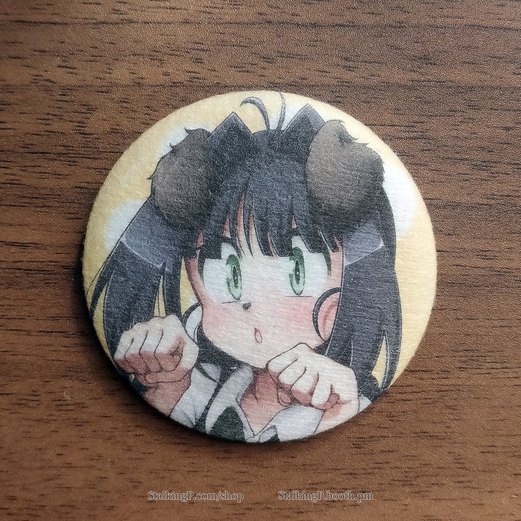 犬ロミナ ふさふさ桃肌缶バッジ | Dog Romina fluffy can badge