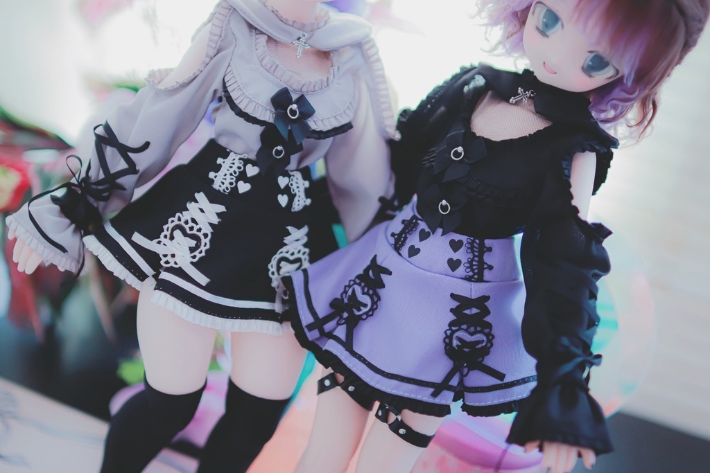 ××カタあき〇フリルトップス××(グレー/ブラック)