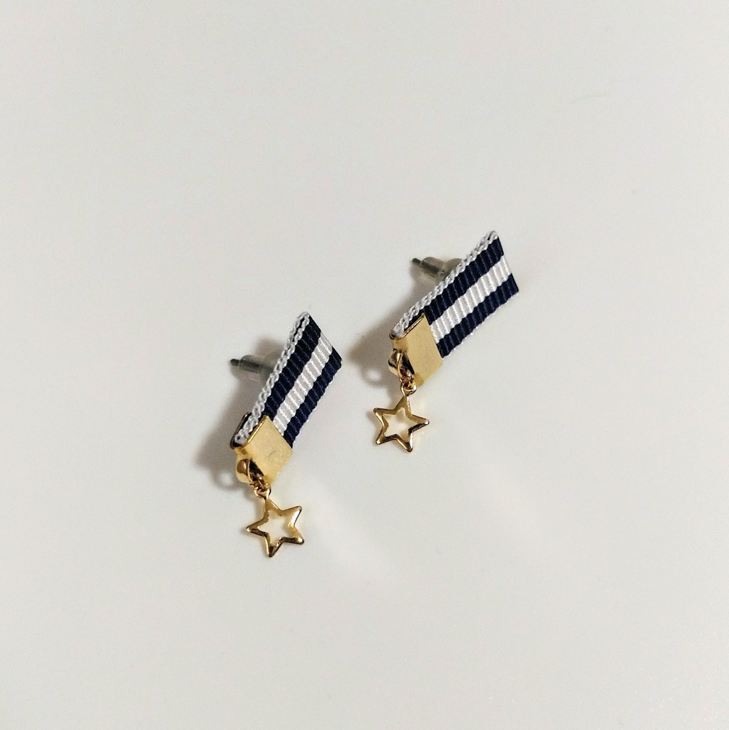 ちっちゃなお星様のピアス