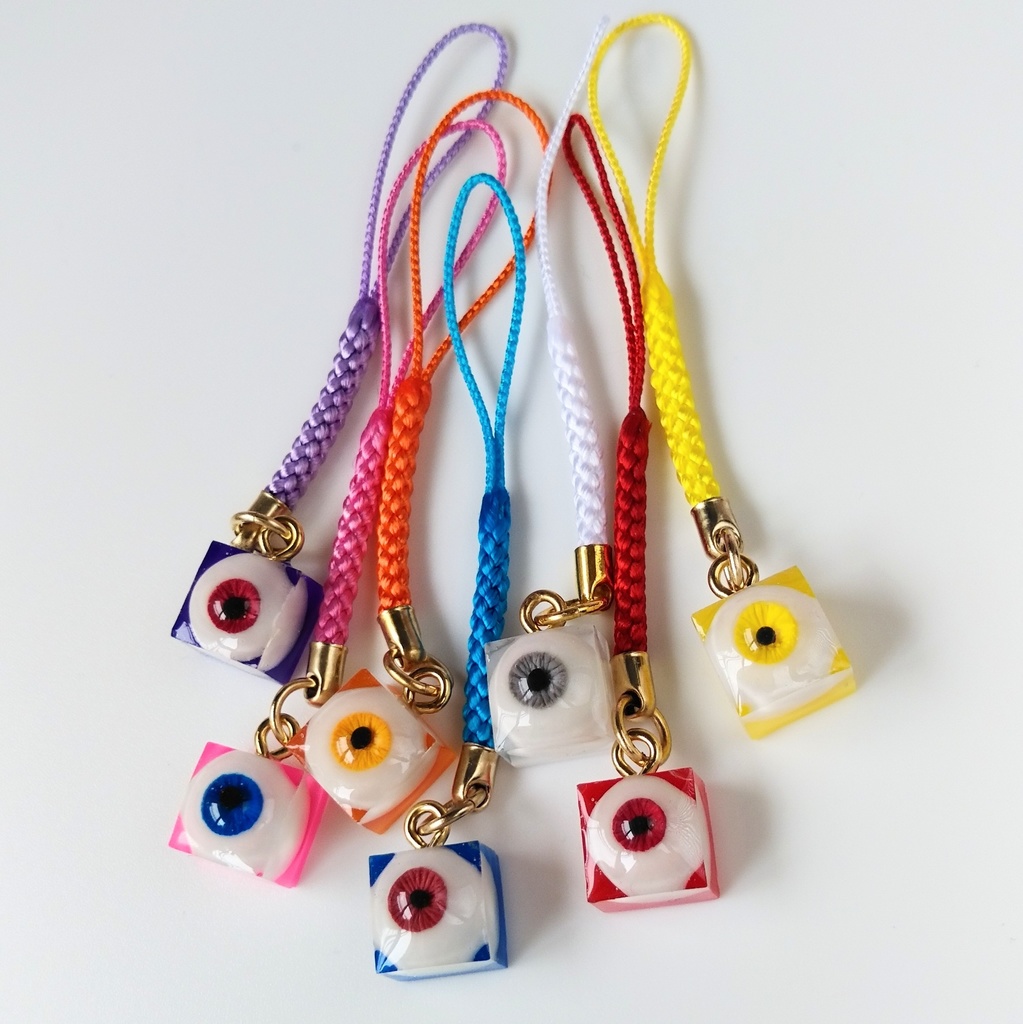 眼球ストラップ