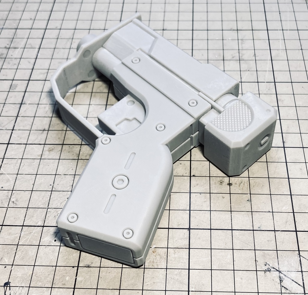 スタミナが回復しそうな麻酔銃(プロップモデル)