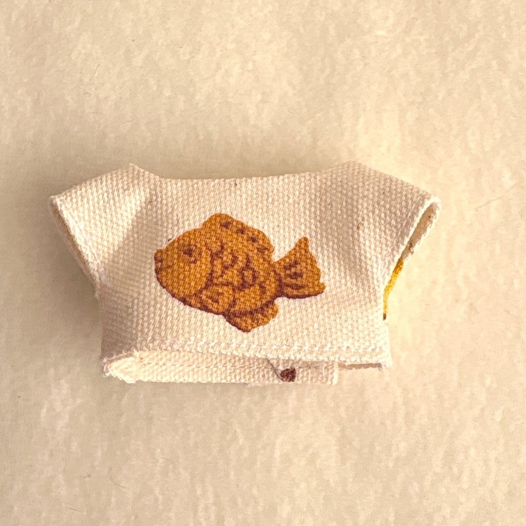 ごはんTシャツ(🥷🥚サイズほわぬい)生成り色