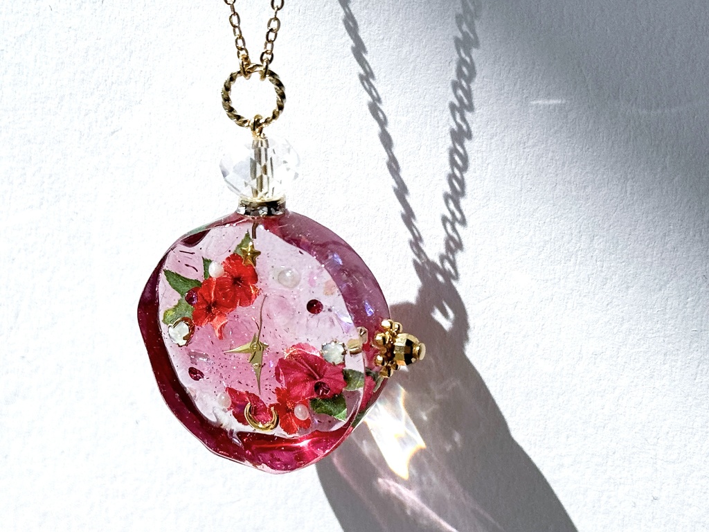 星と花の水紋時計