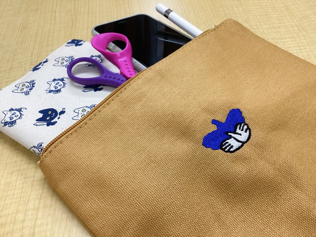 刺繍ポーチ