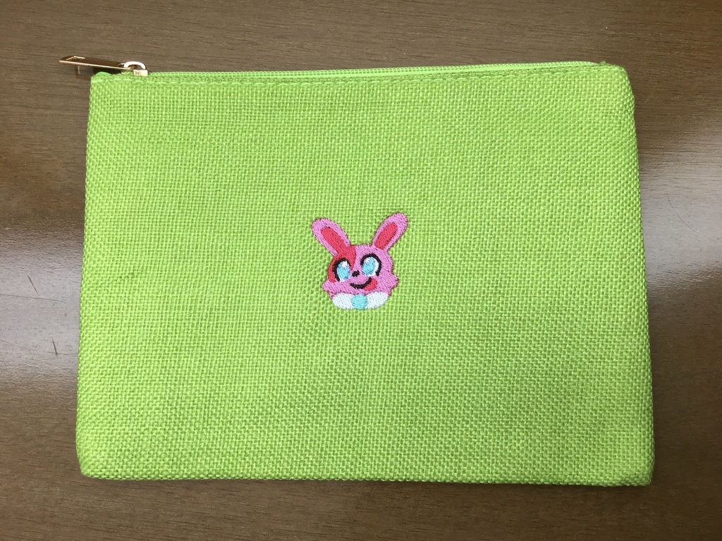 刺繍ポーチ