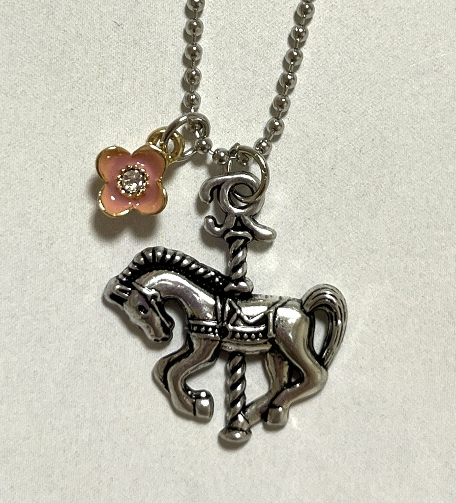 メリーゴーランドチャーム【商品番号C-13】