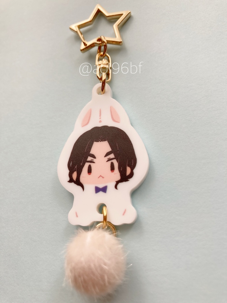 うさぎアクキー ばじver