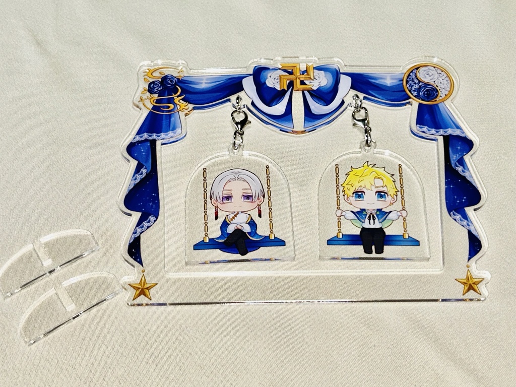 アクリルフィギュア