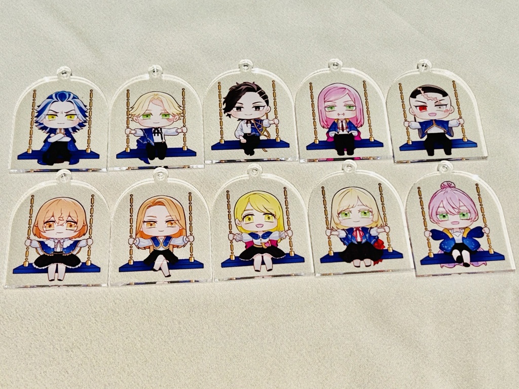 アクリルフィギュア