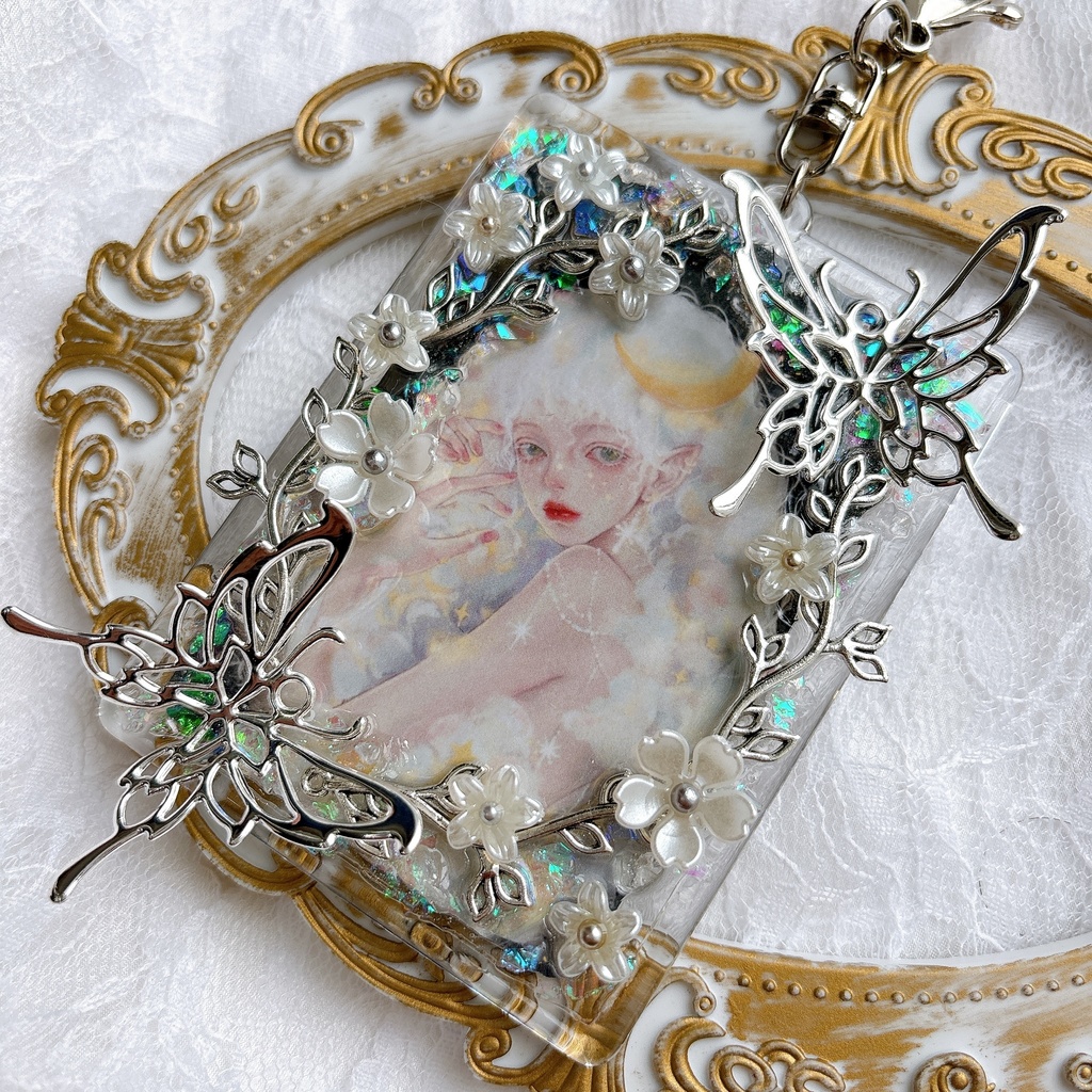 硬質トレカケース  トレカケース デコ  透明  花  蝶 キーホルダー