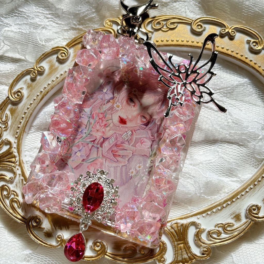 送料込み♡ 硬質トレカケース トレカケースデコ キラキラ キーホルダー