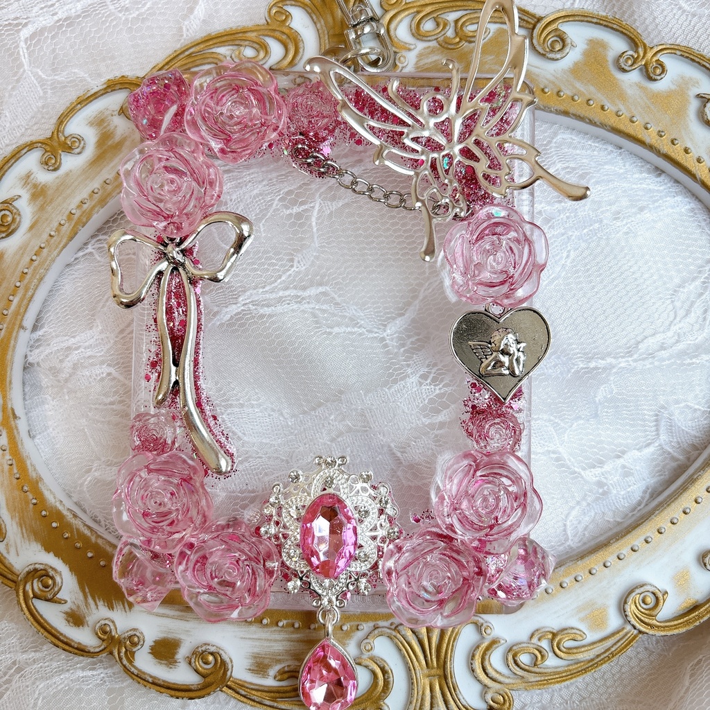 送料込み♡ 硬質トレカケース トレカケースデコ キラキラ キーホルダー ゴシック 透明感 ピンク 可愛い