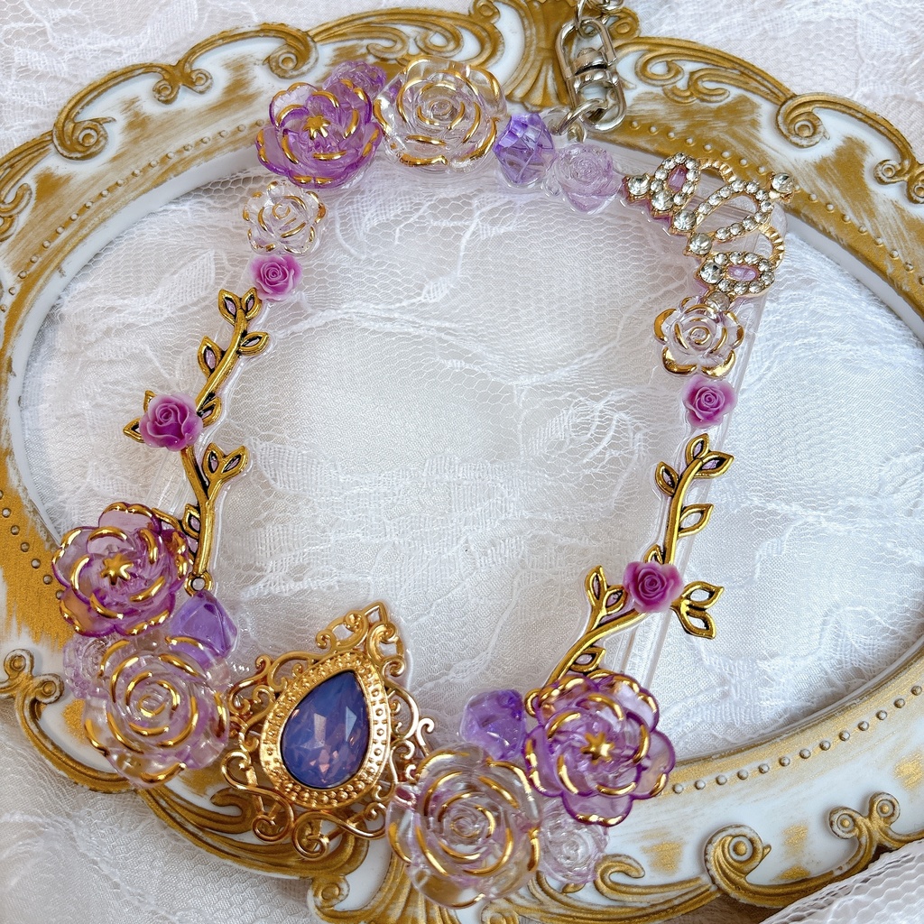 送料込み♡ 硬質トレカケース トレカケースデコ キラキラ キーホルダー ゴシック 透明感 紫 ハロウィン